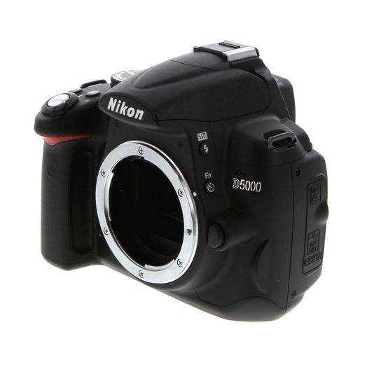 Nikon D5000 DSLR Camera Body {12.3MP}