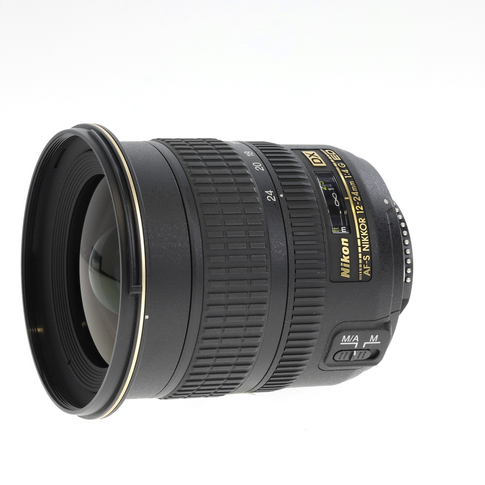 Nikon 12-24mm f/4 Autofocus Lens