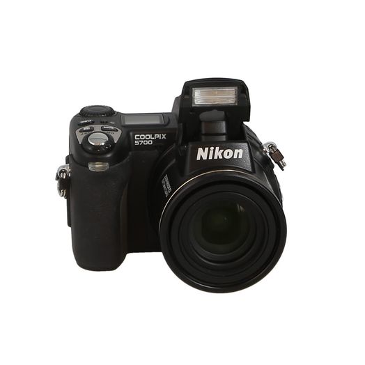 Nikon Coolpix 5700 Digital Camera, Black {5MP}