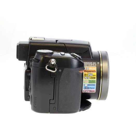 Nikon Coolpix 8800 Digital Camera, Black {8MP}