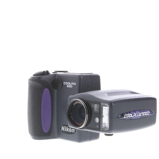 Nikon ニコン COOLPIX 990 デジタルカメラ Nikon Coolpix 990 Digital Camera, Black {3.34MP}