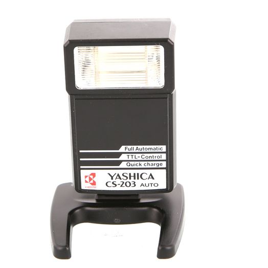 Yashica CS-203 Auto Flash [GN80]