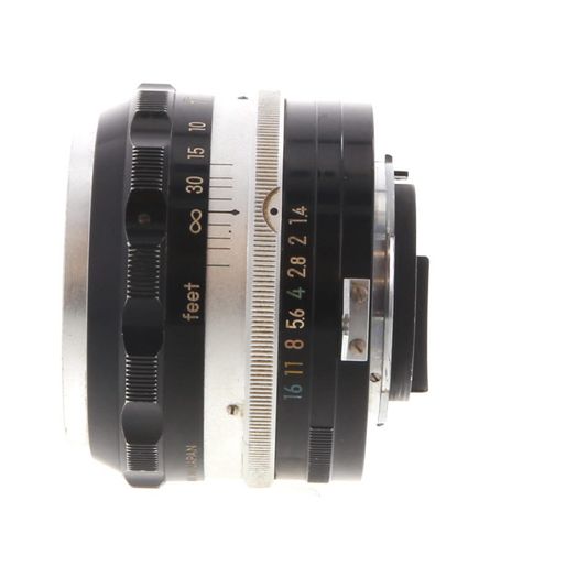 Nikon 5.8cm (58mm) f/1.4 NIKKOR-S Non AI Nippon Kogaku Japan PAT