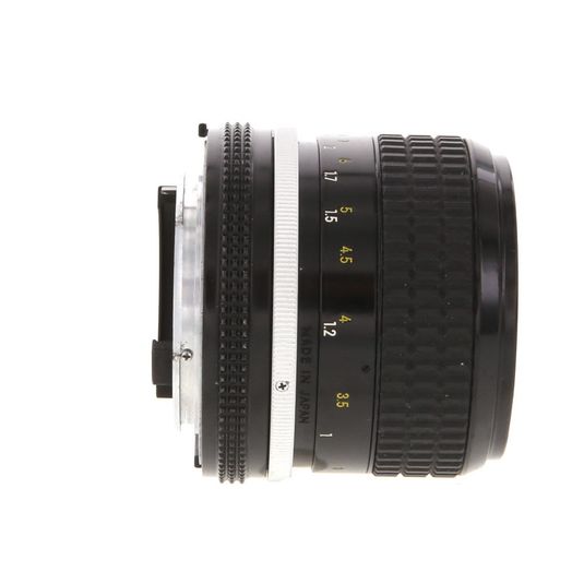 Nikon 85mm f/2 NIKKOR AI Manual Focus Lens {52}