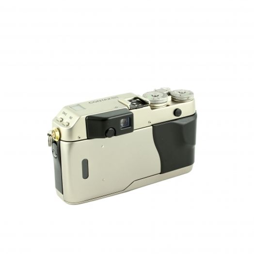Contax G1 35mm Rangefinder Camera Kit 
