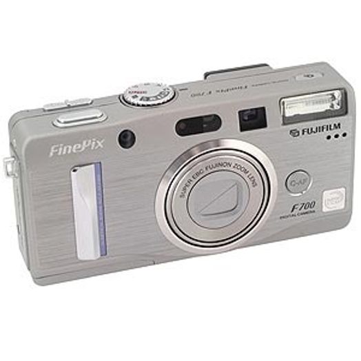 FUJIFILM FinePix F700 Digital Camera {3.1MP}
