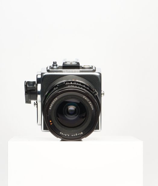 Hasselblad SWC/M CF T* Medium Format Camera Chrome with 38mm f/4.5