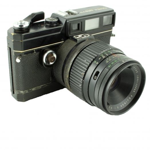 Fuji GM670 BL Medium Format Camera with 100mm f/3.5 Lens {72}