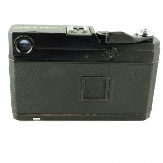 Fuji GM670 BL Medium Format Camera with 100mm f/3.5 Lens {72}