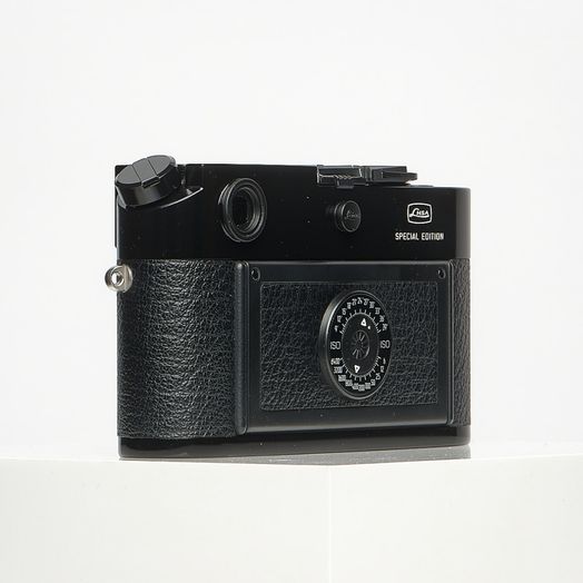 Leica M6 TTL (0.72X Finder/28-135mm) LHSA Special Edition 35mm