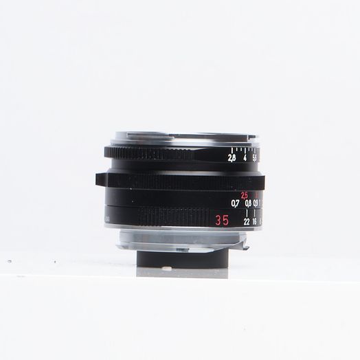 Zeiss 35mm f/2.8 ZM C Biogon T* Lens for Leica M-Mount, Black {43}