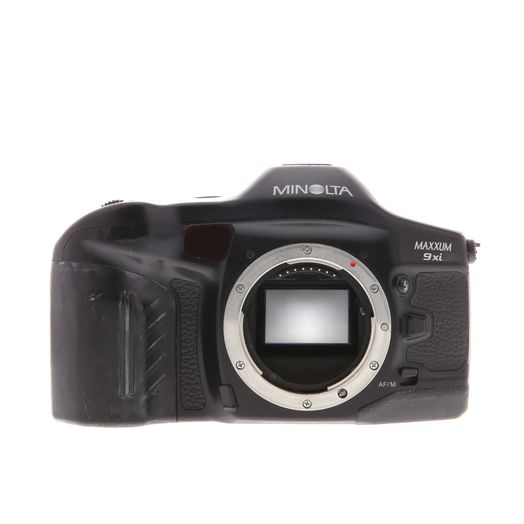 Minolta Maxxum 9XI 35mm SLR Camera Body