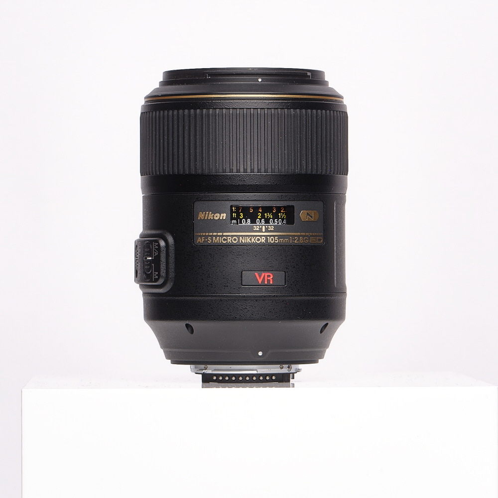 Nikon AF-S NIKKOR 105mm f/2.8 G Micro ED VR Autofocus IF Lens