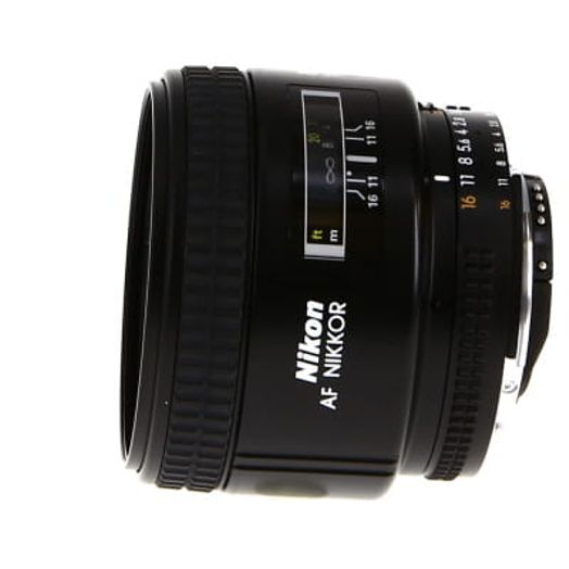 Nikon AF NIKKOR 85mm f/1.8 D Autofocus Lens {62}