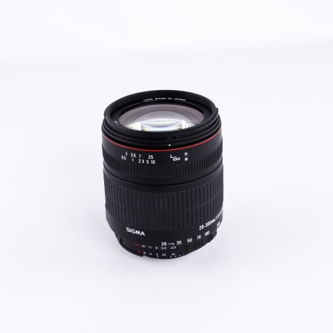 Sigma 28-300mm f/3.5-6.3 D Macro Autofocus Lens for Nikon F-Mount