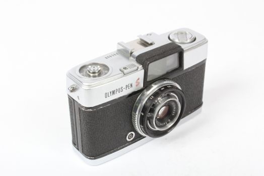 フィルムカメラ OLYMPUS-PEN S 2.8 Olympus PEN S 2.8 35mm Camera, Chrome