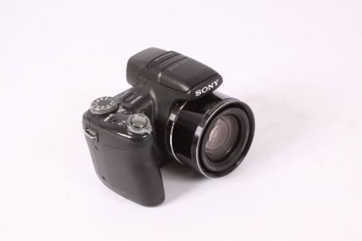 Sony Cyber-Shot DSC-HX1 Digital Camera {9.1MP}