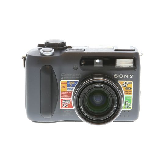 Sony Cyber-Shot DSC-S85 Digital Camera {4.1MP}