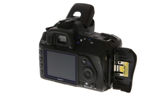 Sony Alpha a200 DSLR Camera Body, Black {10.2MP}