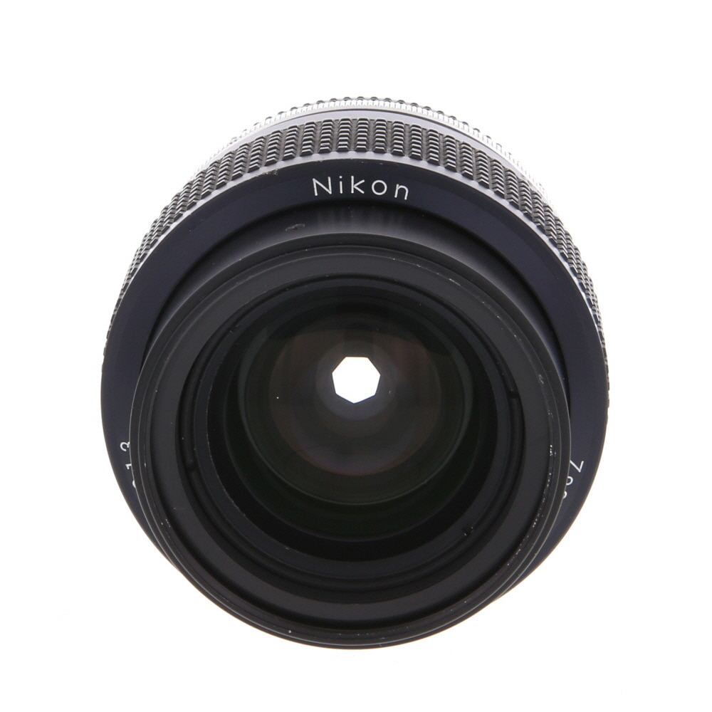 Nikon 28-50mm f/3.5 Zoom-NIKKOR Macro AIS Manual Lens