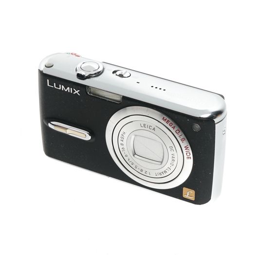 Panasonic Lumix DMC-FX07 Digital Camera, Black {7.2MP}