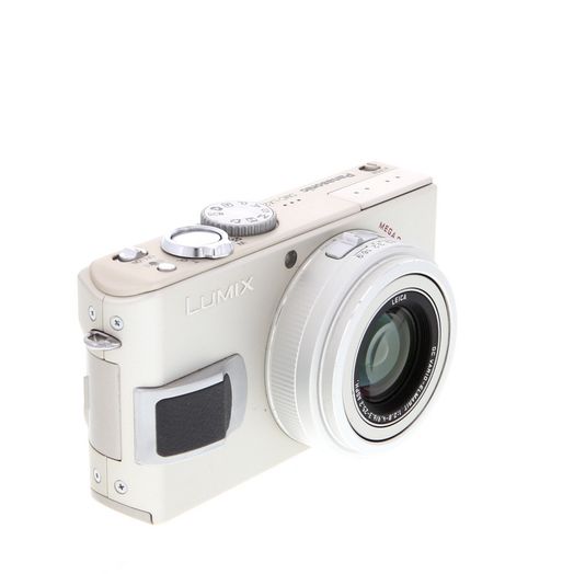 Panasonic Lumix DMC-LX2 Digital Camera, Silver {10.2MP}
