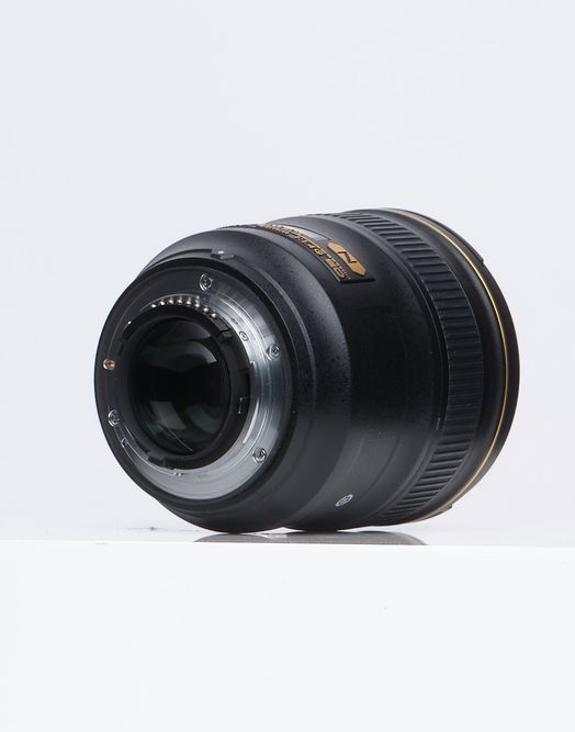 【中古】「非常に良い」Nikon 24mm f/1.4G ED AF-S RF SWM Prime Wide-Angle Nikkor Lens for Nikon Digital SLR Cameras Nikon 24mm f/1.4G ED AF-S NIKKOR Lens 2184