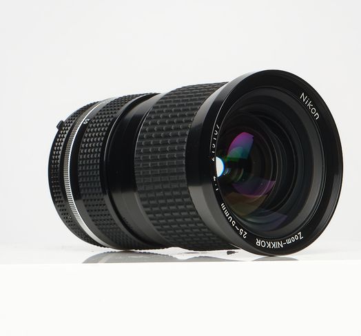 Nikon 25-50mm f/4 Zoom-NIKKOR AIS 2-Touch Manual Lens {72}