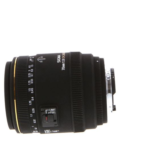 Sigma 70mm f/2.8 EX DG Macro Autofocus Lens for Nikon {62}