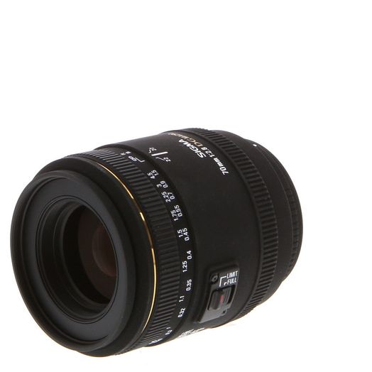 Sigma 70mm f/2.8 EX DG Macro Autofocus Lens for Nikon {62}