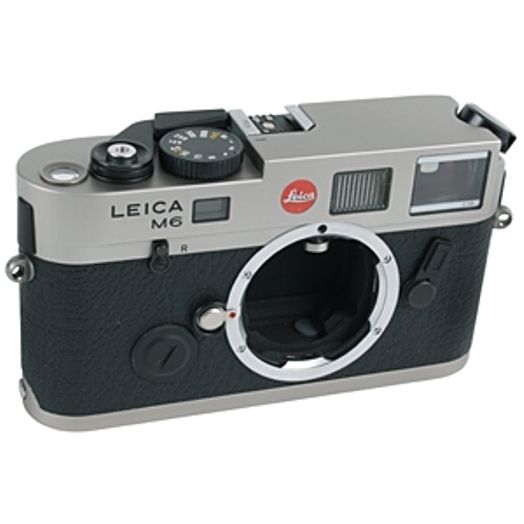 Leica M6 TTL (0.58X Finder/28-90mm) 35mm Rangefinder Camera Body