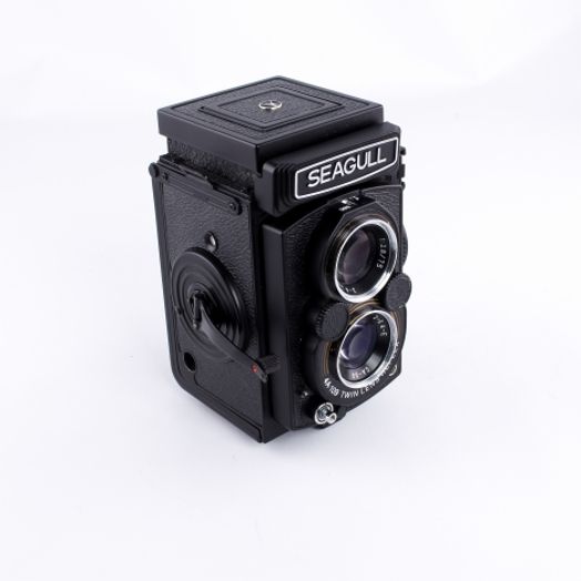 Seagull 4A-109 (75mm f/3.5) TLR Medium Format Camera (6X6)