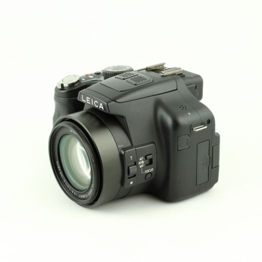 Leica V-Lux 3 Digital Camera {12.8MP}