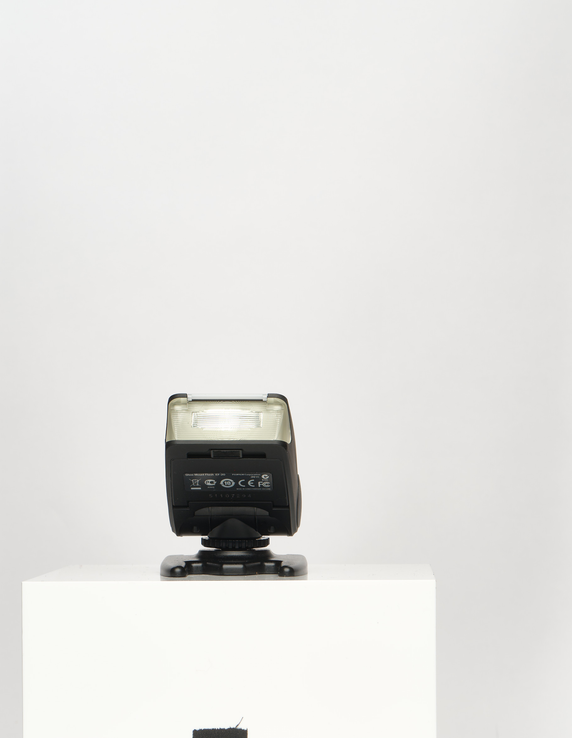 Fujifilm EF-20 Flash [GN20]