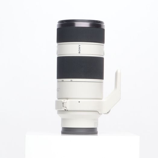 Sony 70-200mm f/4.0 G OSS FE AF E-Mount Lens {72} with Sony 70-200mm f/4.0 G OSS FE AF E-Mount Lens {72} with