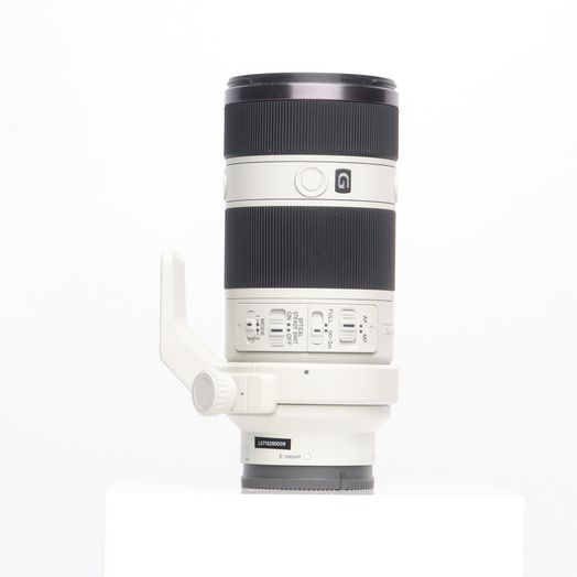 Sony 70-200mm f/4.0 G OSS FE AF E-Mount Lens {72} with Sony 70-200mm f/4.0 G OSS FE AF E-Mount Lens {72} with