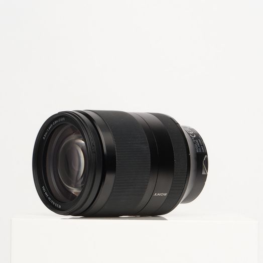 Sony FE 24-240mm f/3.5-6.3 OSS Full-Frame Autofocus Lens for E