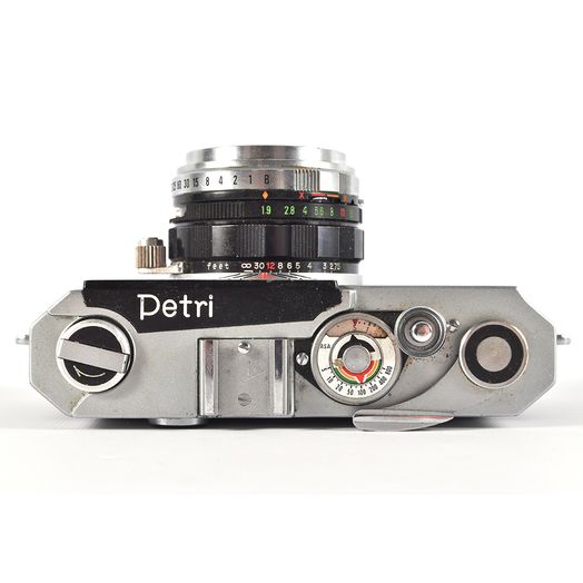Petri 1.9 Color Corrected Super Chrome 35mm Camera
