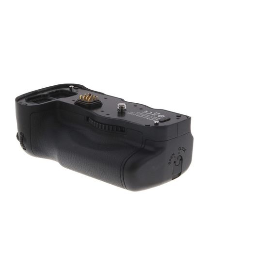 Pentax D-BG6 Battery Grip, Black for K-1