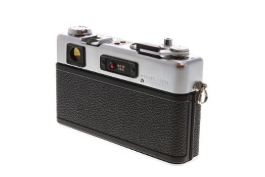 Yashica Electro 35 GS 35mm Camera, Chrome with 45mm f/1.7 Color