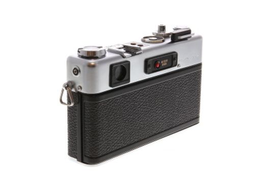 Yashica Electro 35 GS 35mm Camera, Chrome with 45mm f/1.7 Color