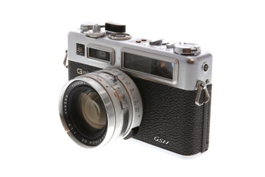 YASHICA Electro35.GX COLOR-YASHINON ・美品 Yashica Electro 35 GS 35mm Camera, Chrome with 45mm f/1.7 Color