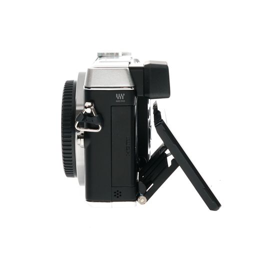 Panasonic Lumix DMC-GX7 Mirrorless MFT (Micro Four Thirds) Camera