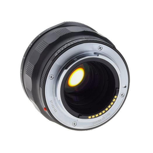 Voigtlander 35mm f/1.4 Nokton Classic Full-Frame Manual Lens for