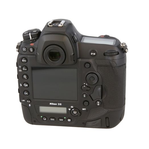 Nikon D6 DSLR Camera Body (Dual CFexpress/XQD Slots) {20.8MP}
