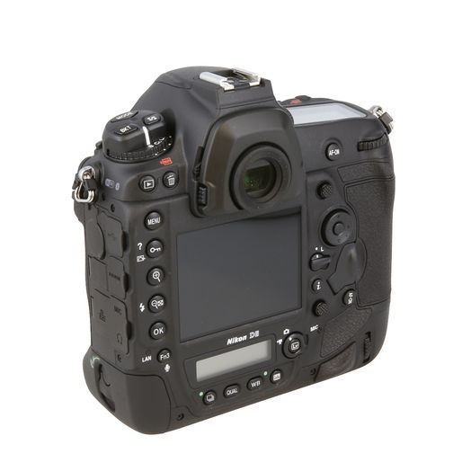 Nikon D6 DSLR Camera Body (Dual CFexpress/XQD Slots) {20.8MP}
