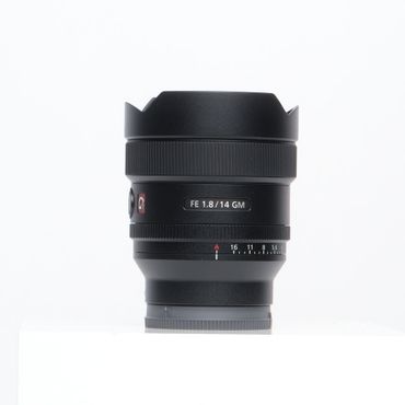 Sony FE 14mm f/1.8 GM Full-Frame Autofocus Lens for E-Mount, Black {Rear Gel} SEL14F18GM