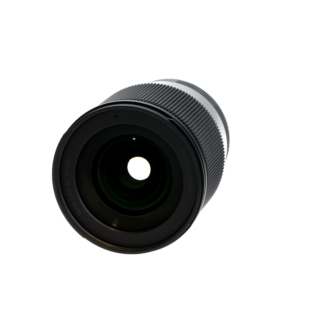 Sigma 16mm f/1.4 DC DN C (Contemporary) Autofocus APS-C Lens for Fujifilm X-Mount
