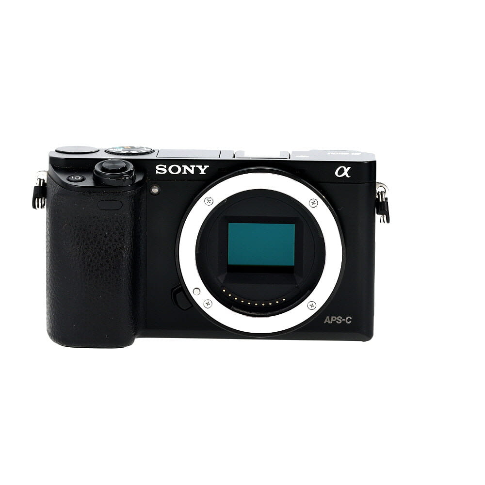 Sony a6000 Mirrorless Camera Body, Black Menu Defaults to Chinese