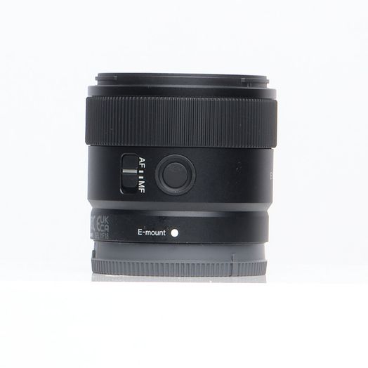 Sony E 11mm f/1.8 Autofocus APS-C Lens for E-Mount, Black {55